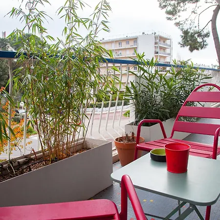 Standing Proche Gare, Et Commerce