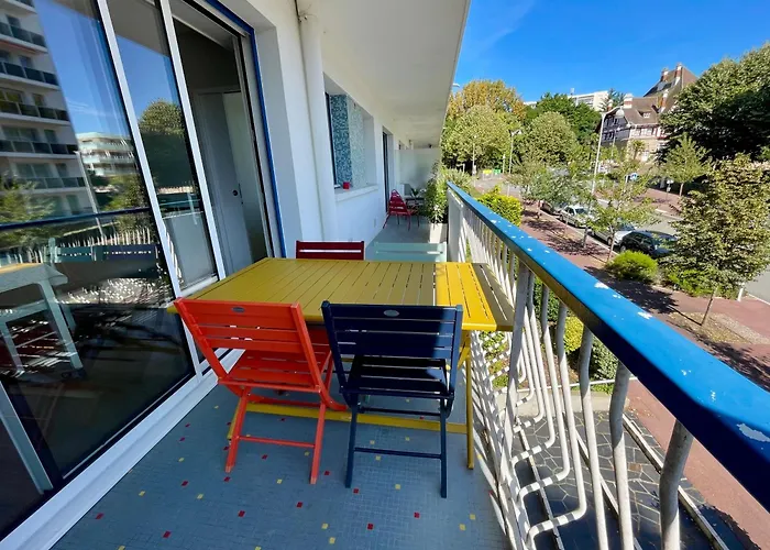 Standing Proche Gare, Et Commerce * La Baule