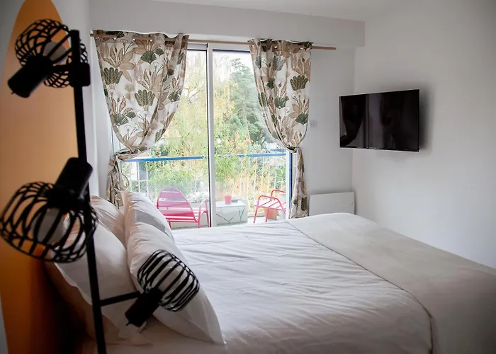 Standing Proche Gare, Et Commerce * La Baule